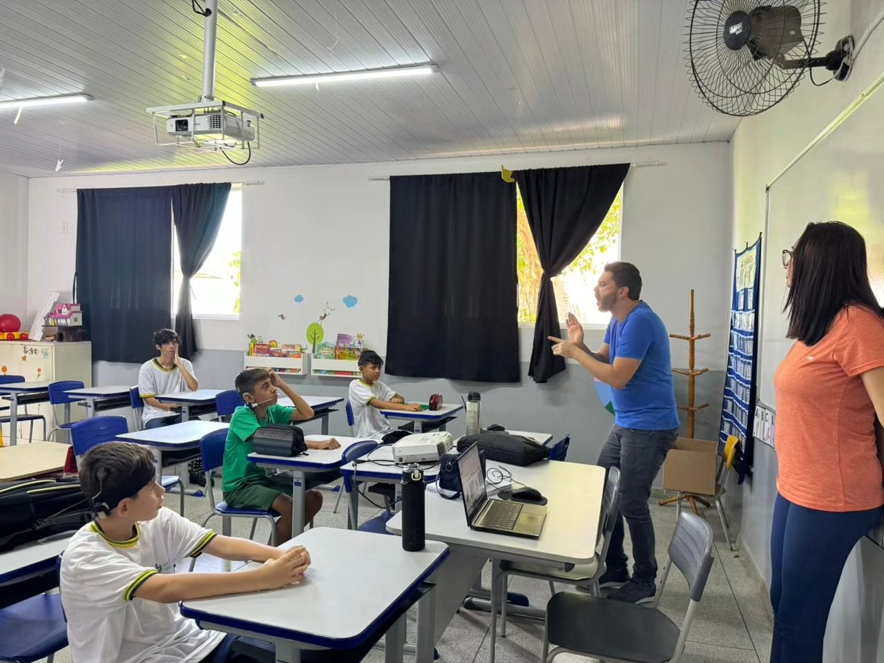 Seduc Goiás promove 1° Encontro de Formação em Libras para Professores do AEE