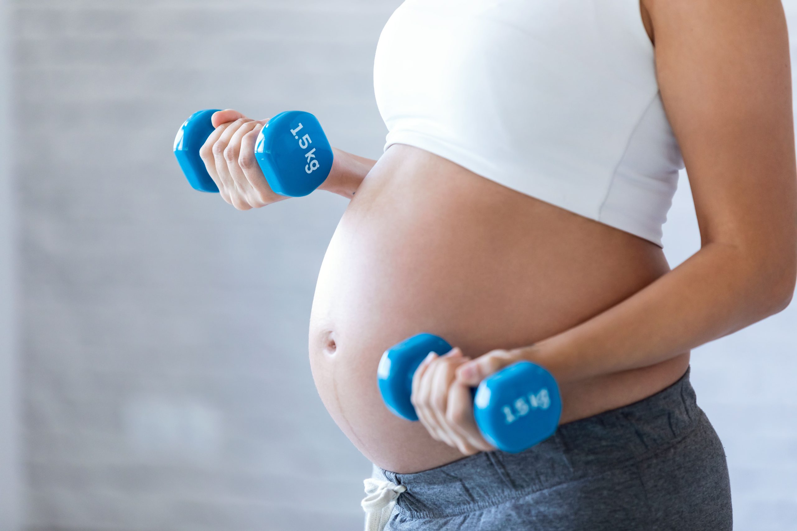 Exercícios na gestação promovem mais saúde para mãe e bebê