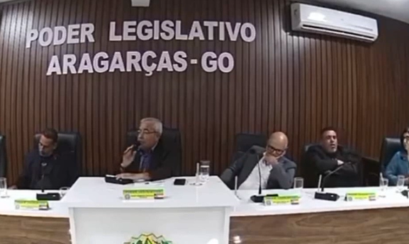 Presidente da Câmara de Aragarças suspende vereador após discussão