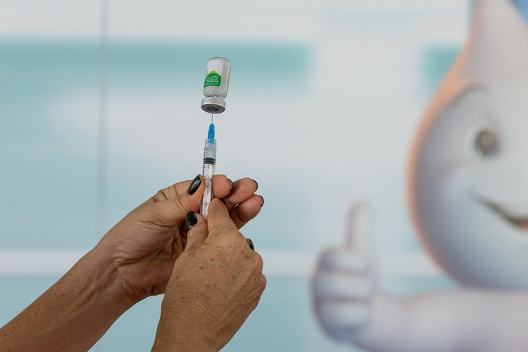 Brasil consegue reduzir número de crianças sem vacina de pólio