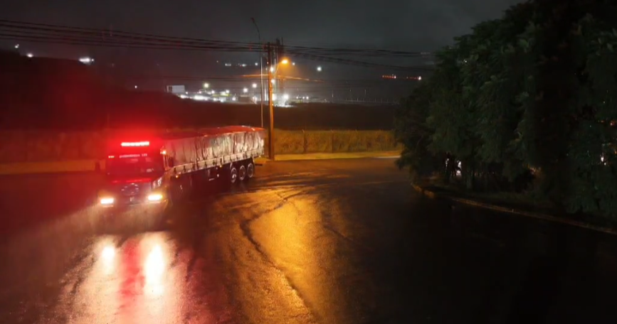 Caminhões com donativos de Goiás chegam ao Rio Grande do Sul. Foto: Reprodução CBMGO