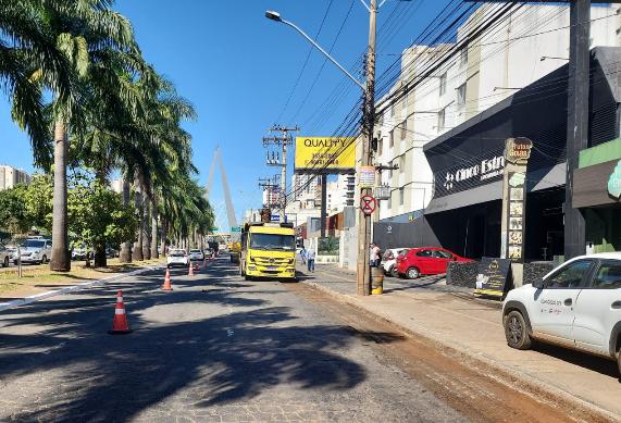 Trânsito segue em uma pista na Avenida 85 entre a T-11 e a T-62