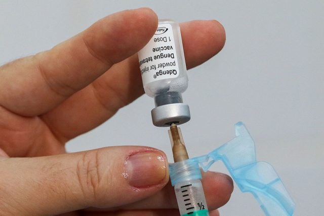 Baixa procura pela 2ª dose da vacina contra a dengue