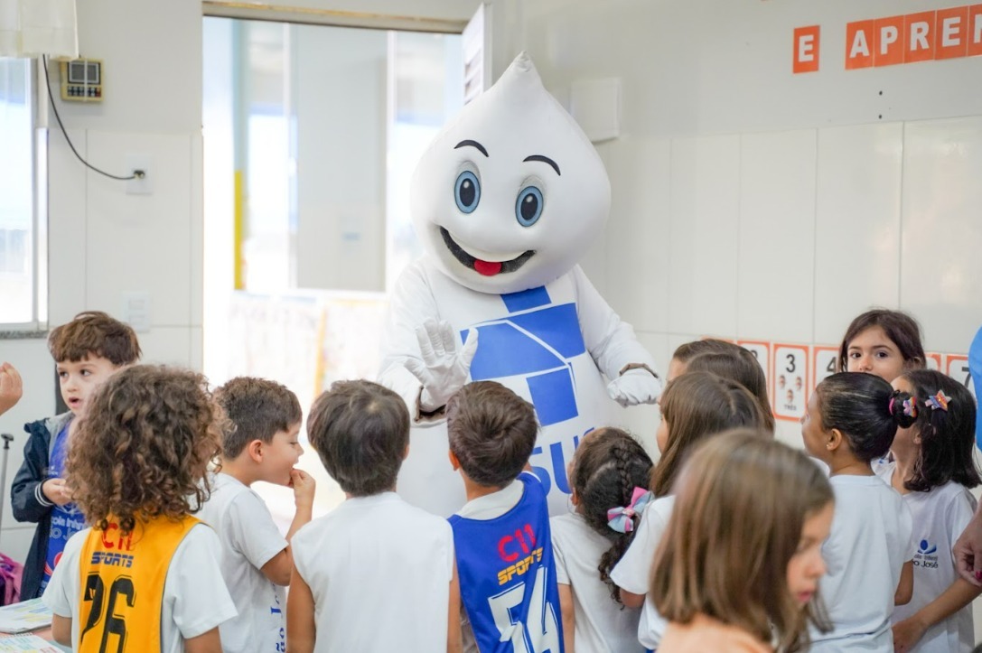 Campanha de Vacinação contra Poliomielite: Zé Gotinha visita Cmeis da região metropolitana. Foto: Iron Braz