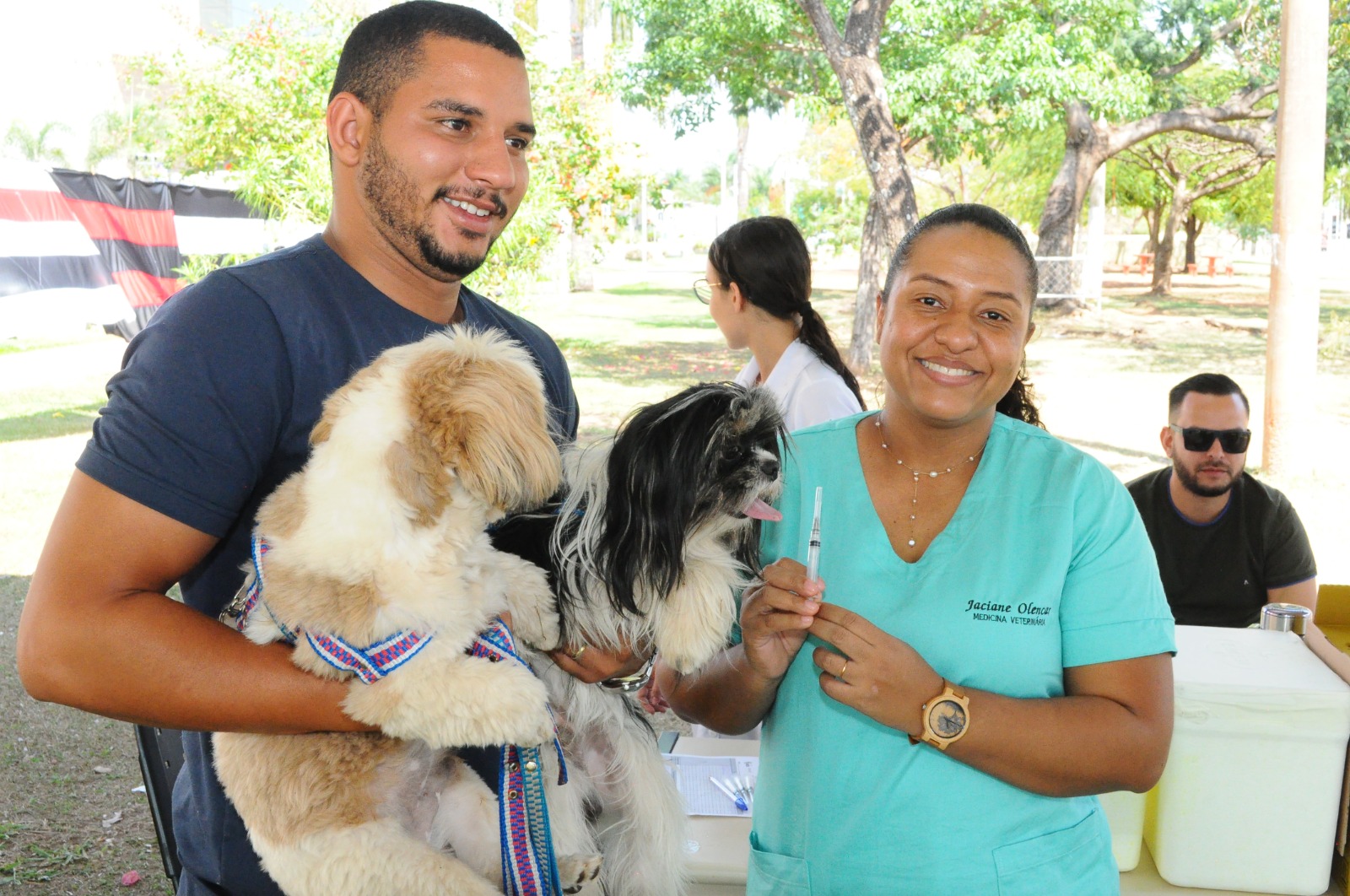 Postos de vacinação antirrábica para cães e gatos em Aparecida de Goiânia