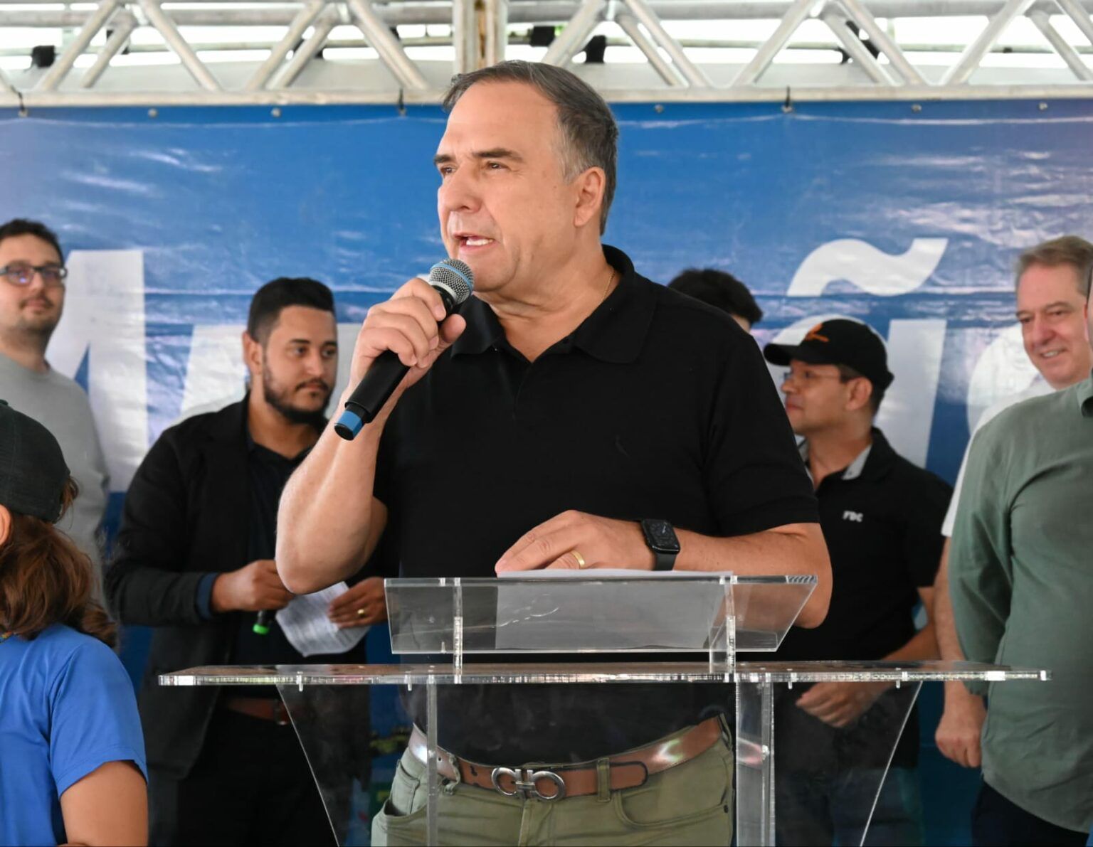 Mabel cancela inauguração de asfalto e se reúne com presidente da Comurg