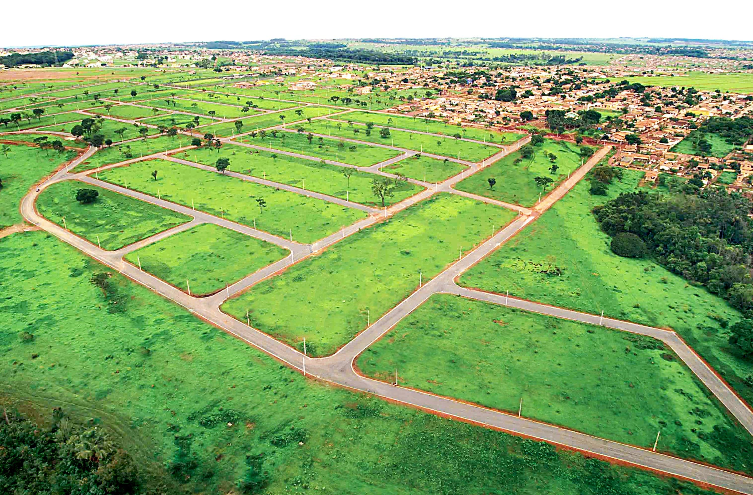 Vista aérea do loteamento Três Marias, desenvolvido pela CCB Urbanismo em Goiânia, exemplificando projetos de ocupação em áreas urbanas da cidade.