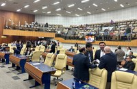 As duas propostas reforçam o compromisso da Câmara Municipal com o bem-estar da população idosa de Goiânia, promovendo medidas concretas de proteção e inclusão.
