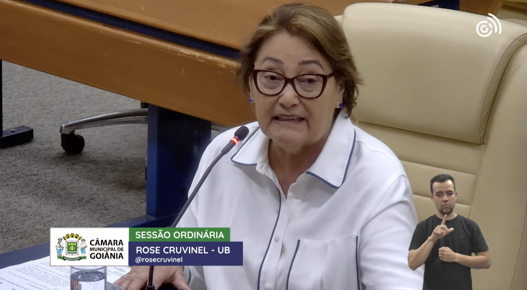 Vereadores da base minimizam abordagem polêmica da Prefeitura à população de rua: “Dá banho na porta da sua casa”