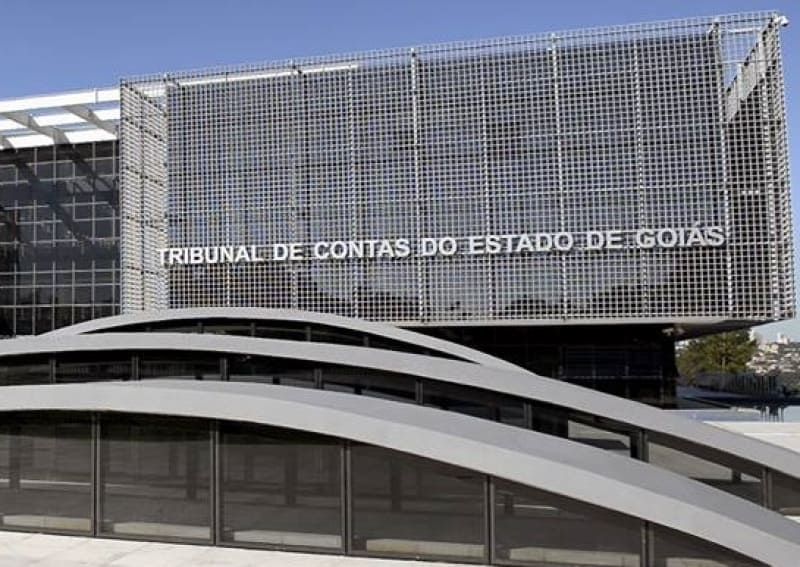 TCE multa fiscal da Emater por irregularidades em contrato