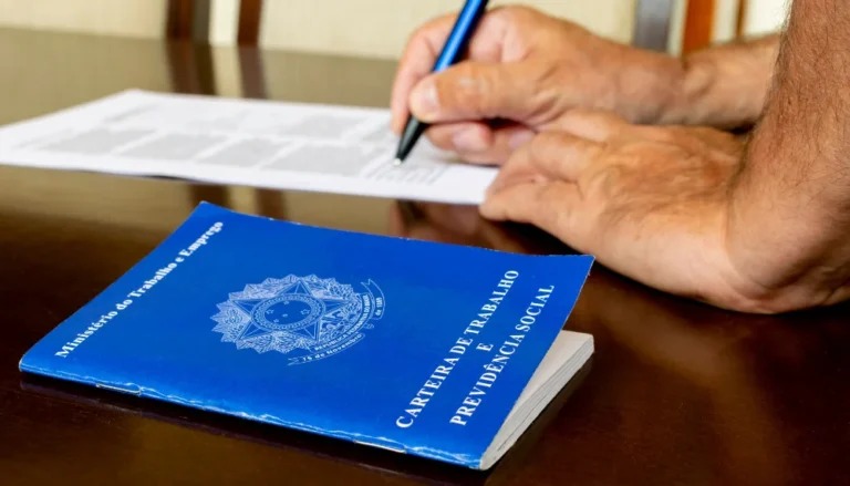 Goiânia lidera geração de emprego em Goiás, aponta Caged