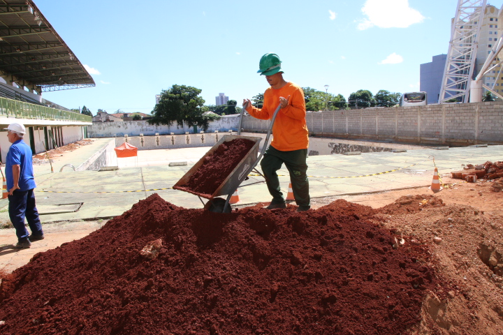 Governo de Goiás inicia obras de reforma do Parque Aquático de Goiânia