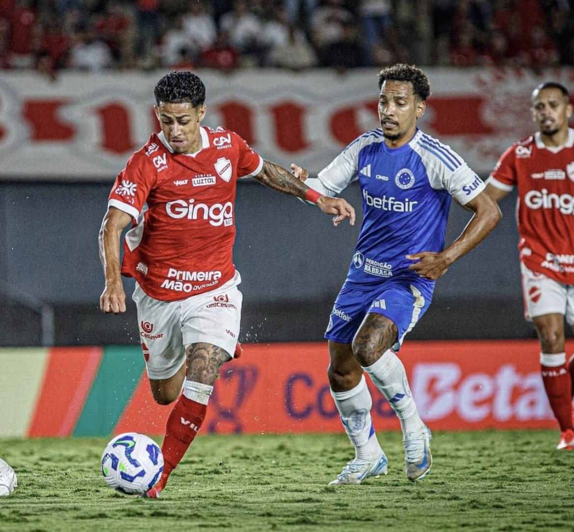 Goiás quer se manter na liderança. Vila eliminado