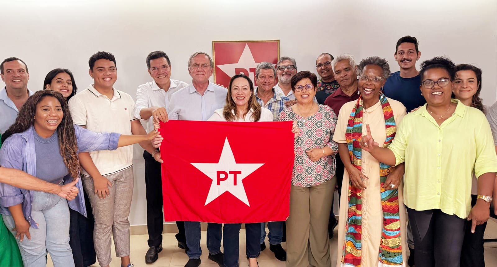 Adriana Accorsi inscreve chapa para presidir o PT em Goiás