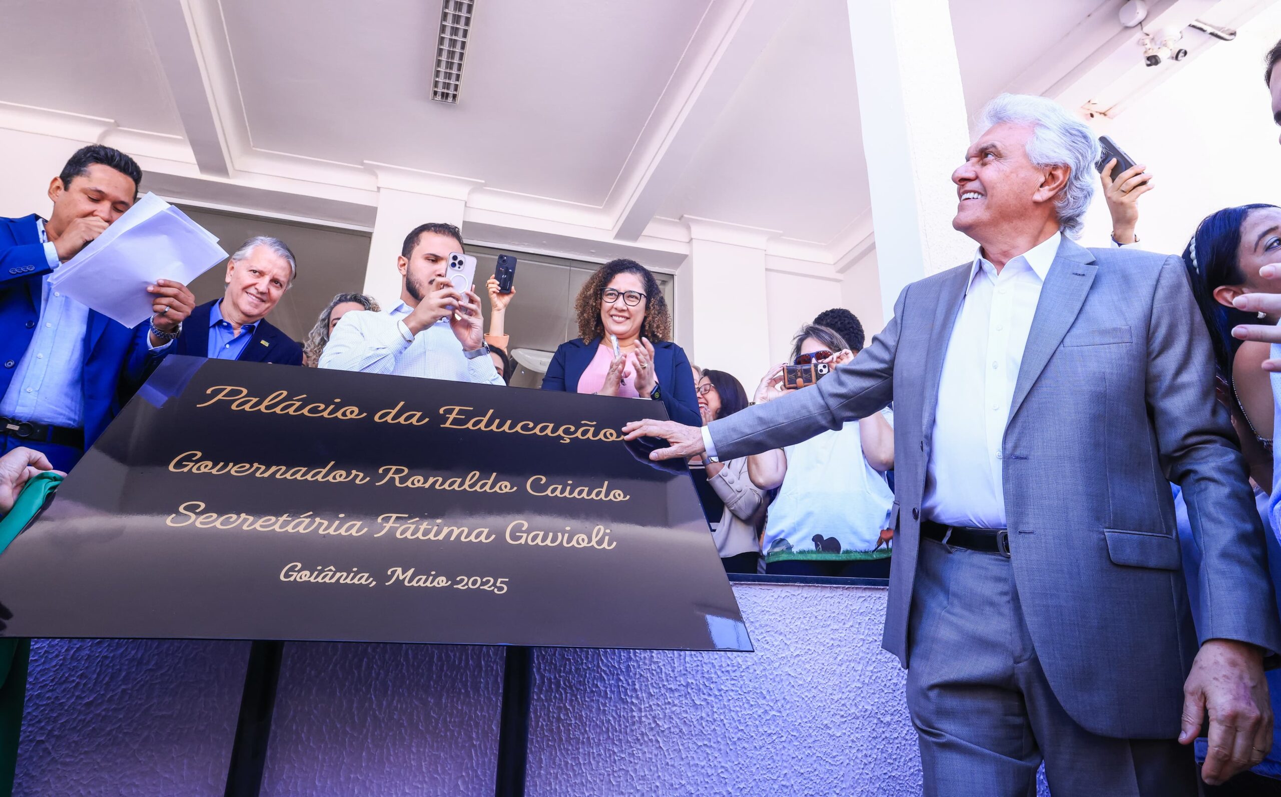 Caiado inaugura Palácio da Educação, primeira sede própria da Seduc