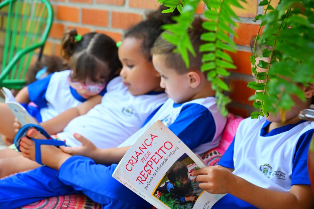 Expansão da educação infantil em Goiás esbarra em improvisos, fila de espera e cobranças por qualidade