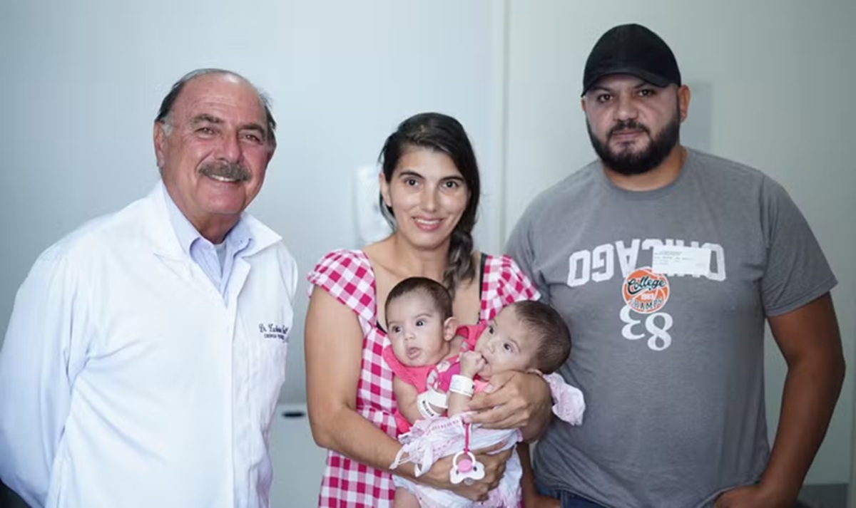 Cirurgia de separação de gêmeas siamesas é realizada com sucesso em Goiânia