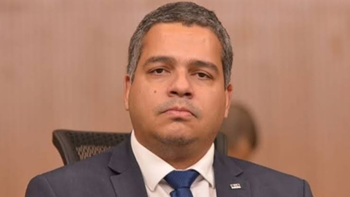 Procurador alega ameaças e pede medida protetiva contra Novandir