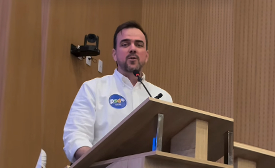 Após mais de uma década no MDB, Gustavo Mendanha se filia ao PSD em evento de articulação política