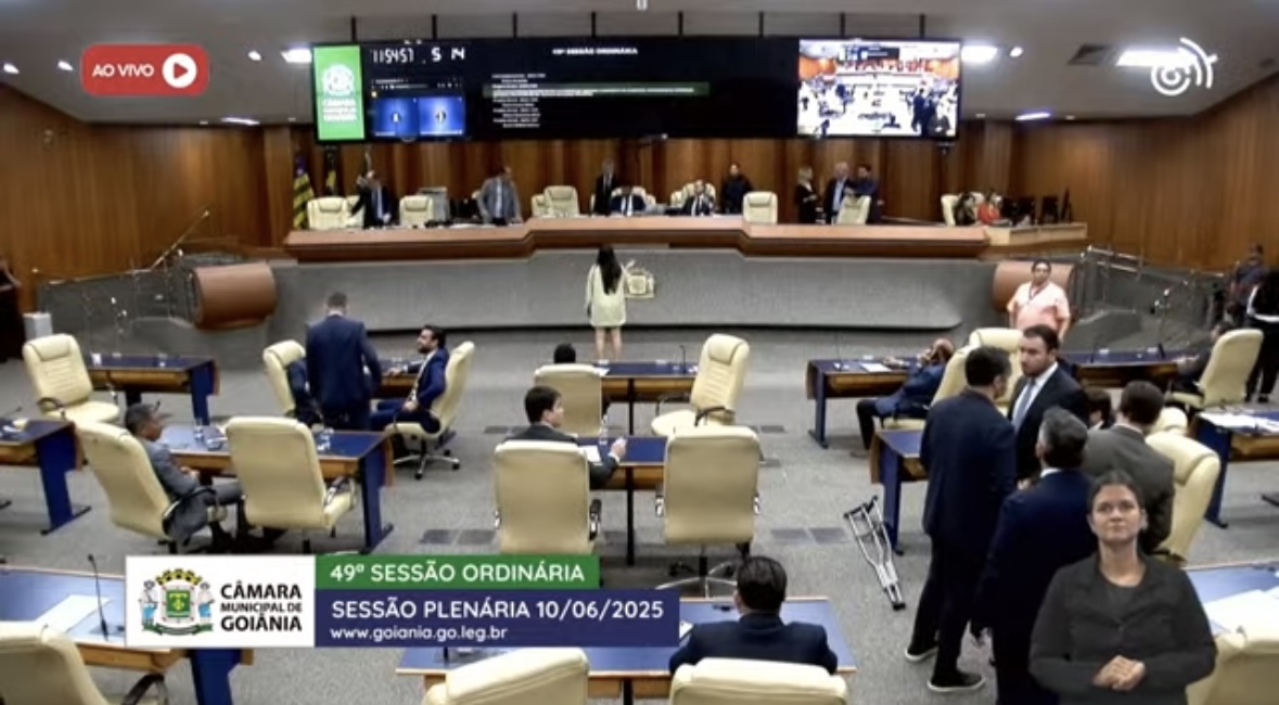 Câmara aprova lei que amplia poder do Paço na escolha de diretores escolares em Goiânia