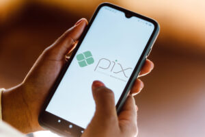 Pix por aproximação muda nesta quinta e aceita valores acima de R$ 500