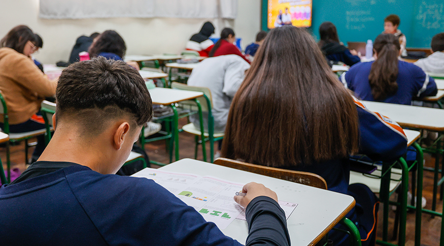 Educação avança em Goiás, mas desafios persistem