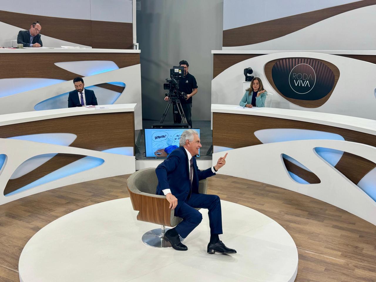 Caiado acusa governo Lula de omissão e diz que país está à deriva em entrevista ao Roda Viva