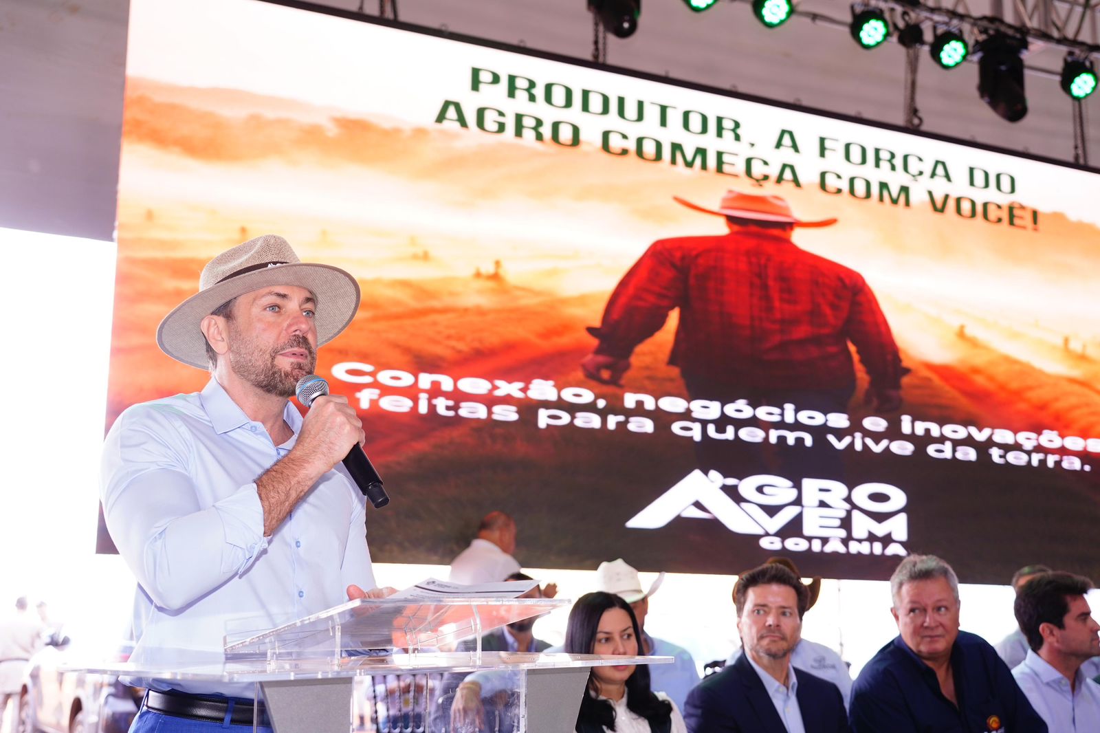 Presidente da Alego participa da abertura da AgroVem