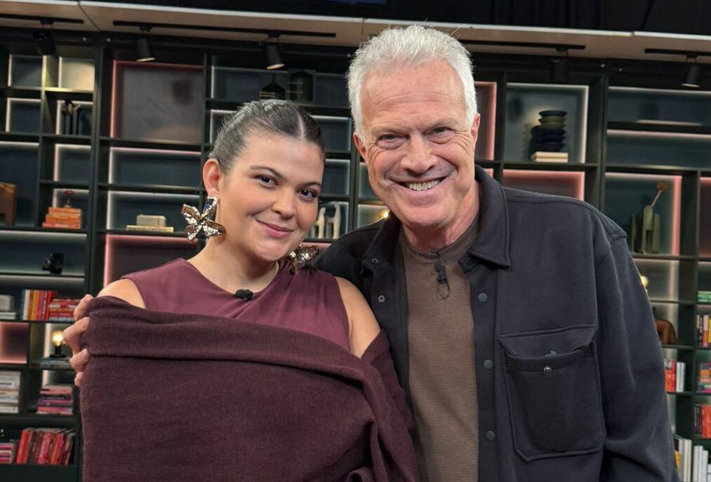 Aava Santiago participa do Conversa com Bial nesta terça-feira, 17