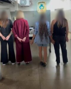 Polícia prende 4 suspeitas de aplicar golpe do ‘book fotográfico’