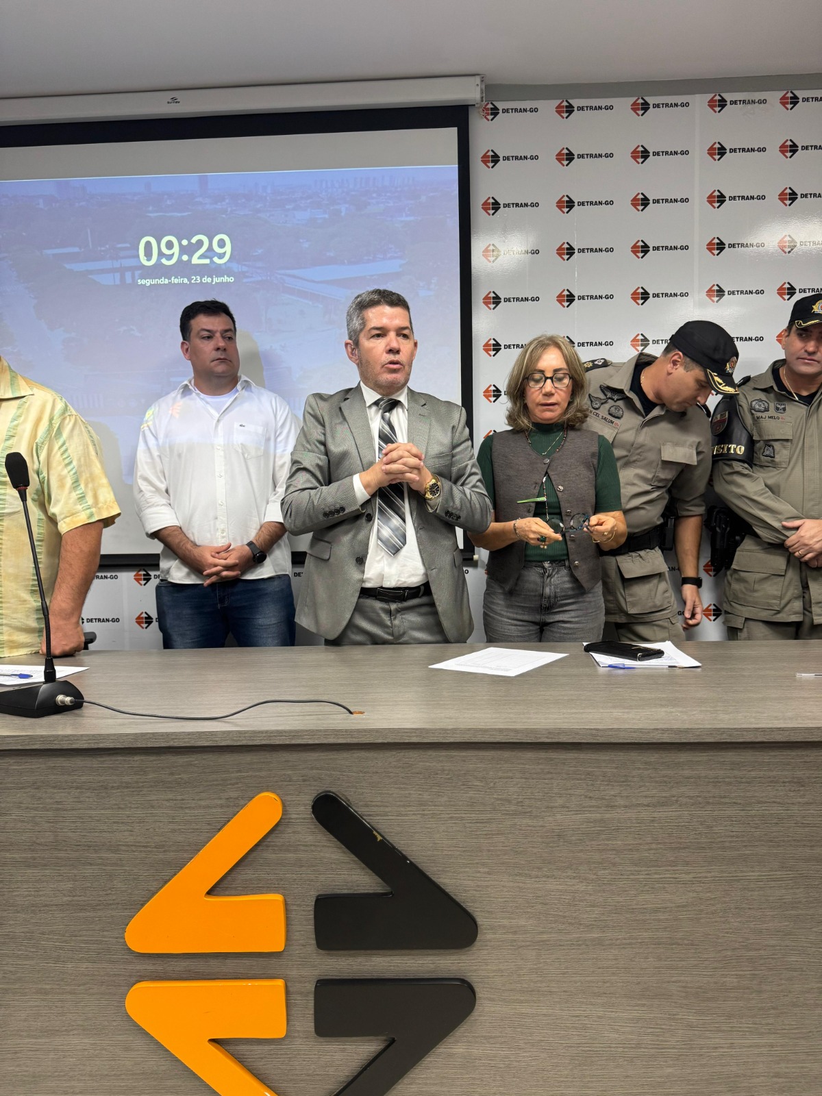 Foto divulgação Detran reunião feirantes
