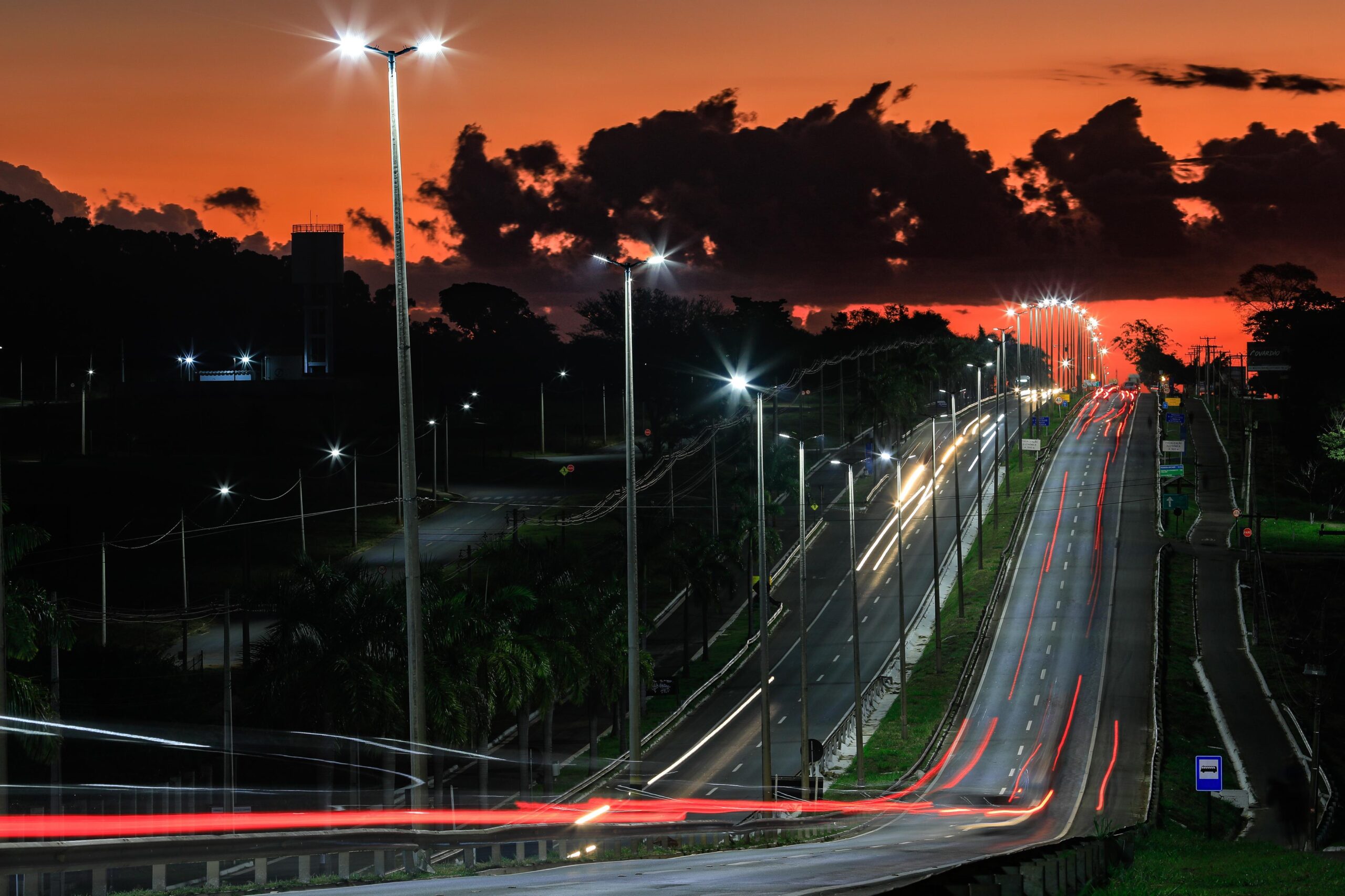 Prefeitura de Goiânia substitui iluminação da Rodovia dos Romeiros