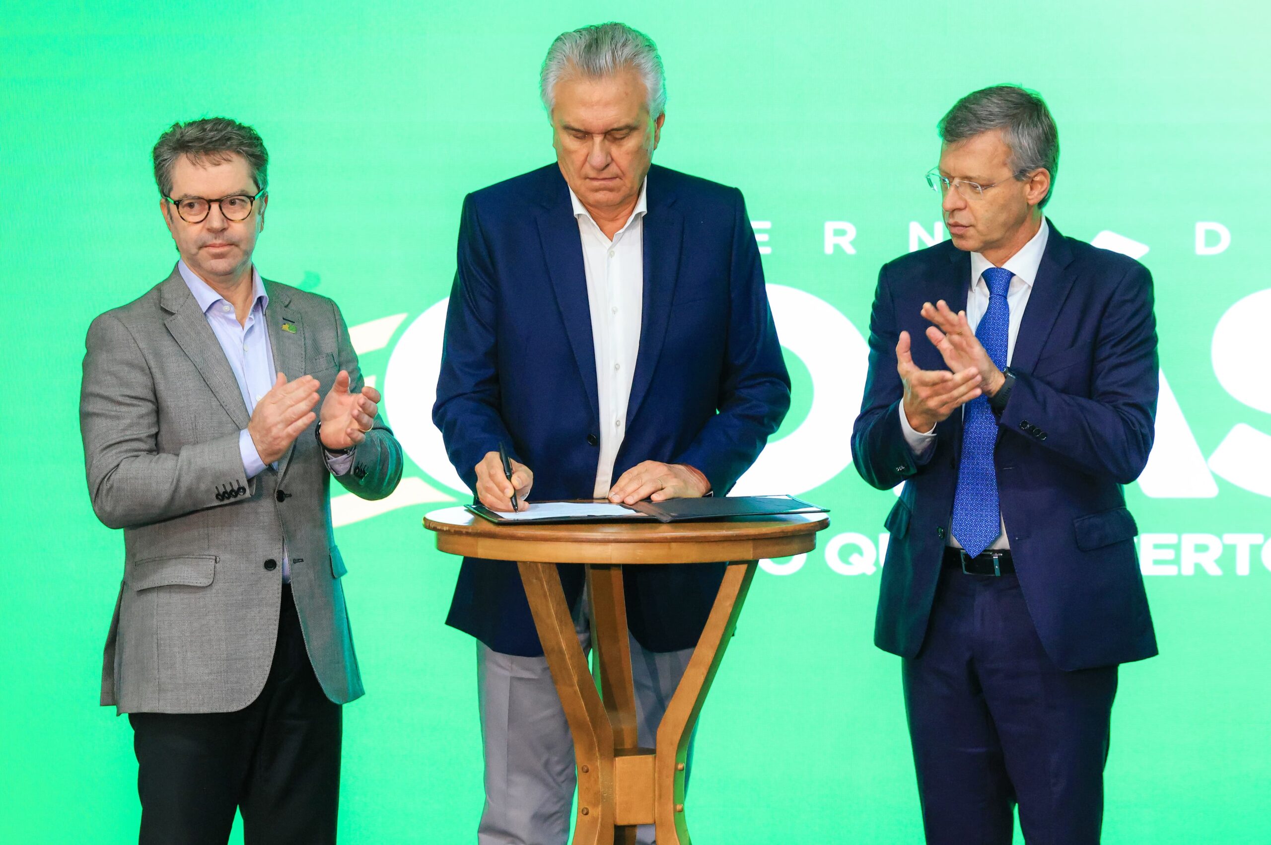 Caiado lança projeto para reduzir filas e otimizar rede hospitalar do Estado