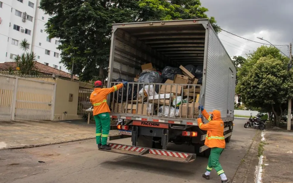 Queda na coleta seletiva causa problemas social e ambiental em Goiânia