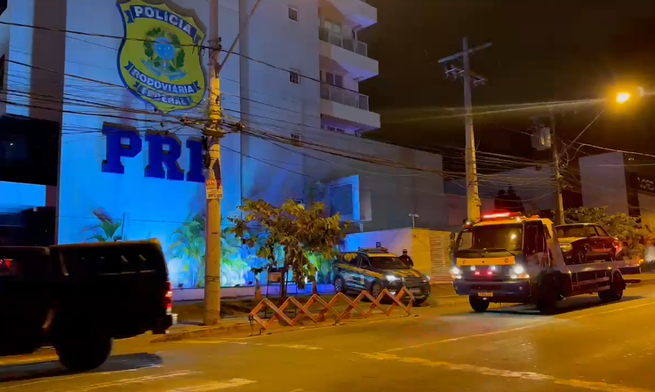 Ação entre PRF e PM prende jovem que fez manobras perigosas em frente à sede da PRF em Goiânia