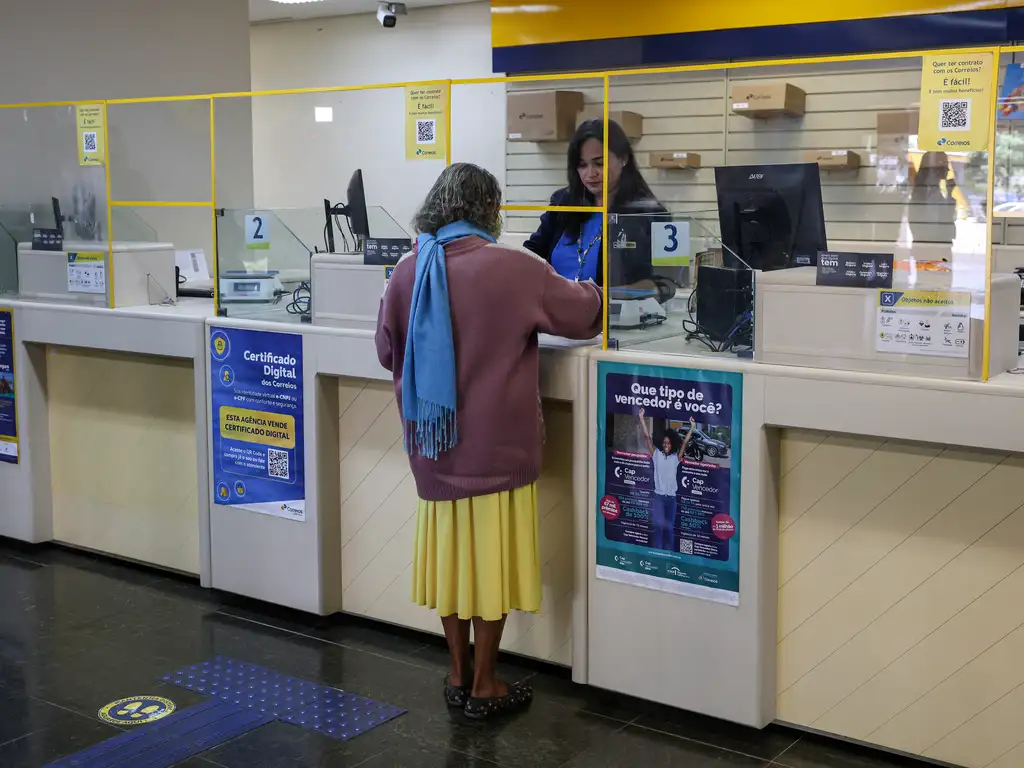 aposentados INSS Correios