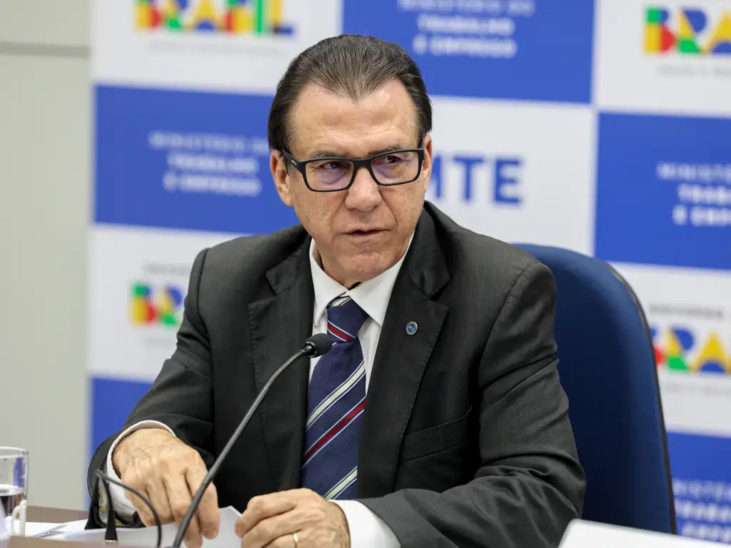Região da 44 recebe visita do ministro do Trabalho e Emprego