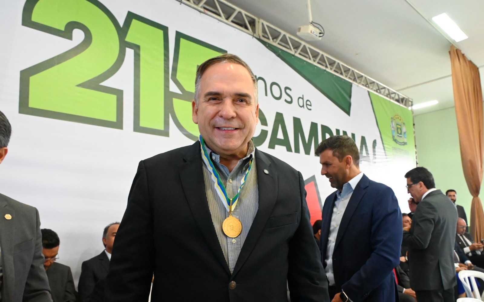 Prefeito Sandro Mabel recebe Medalha Licardino por ações em Campinas