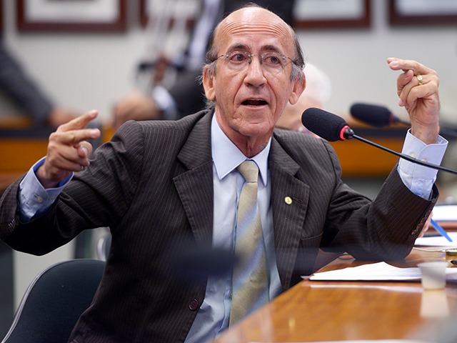 “Todo governo tem o risco de se tornar refém do Congresso”