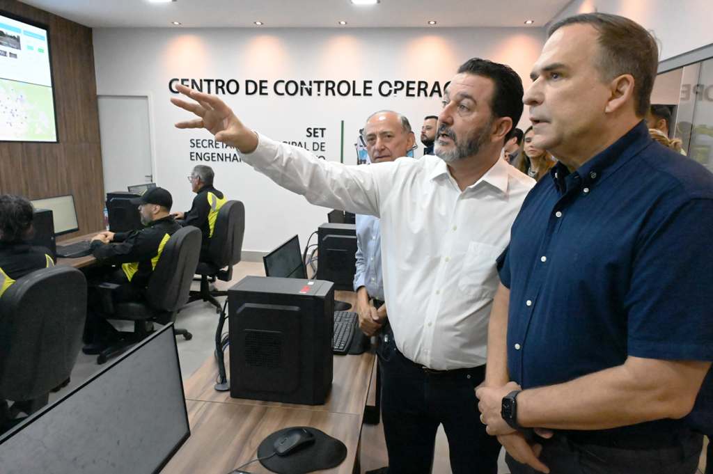 Tarcísio e Mabel - Secretaria de Trânsito aluga sede por R$ 1,3 milhão e não deve mudar para o Paço, apesar de anúncio de Mabel - Foto: Alex Malheiros