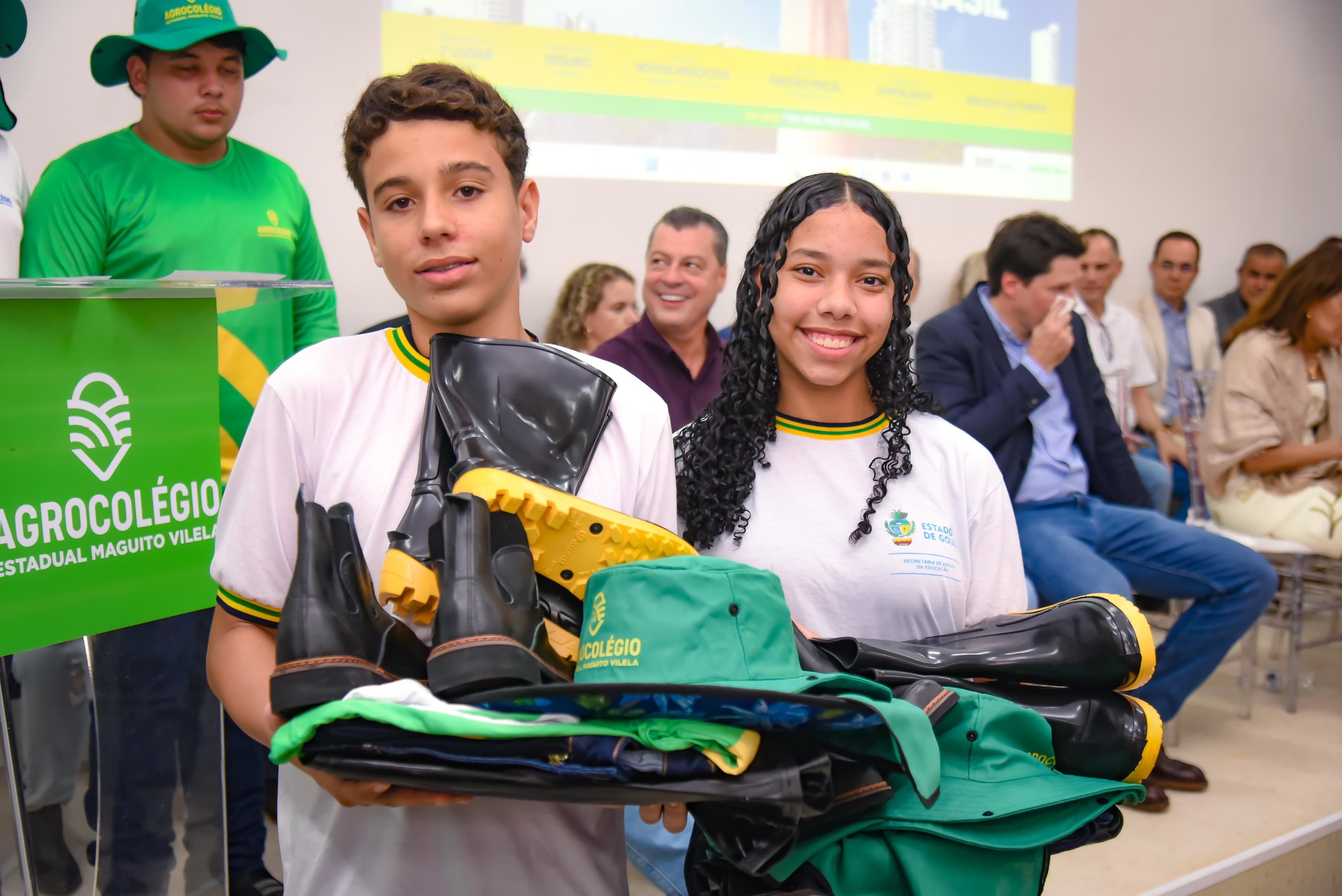 Caiado anuncia ampliação do Bolsa Estudo para estudantes do Agrocolégio, Escolas Famílias Agrícolas e Apaes
