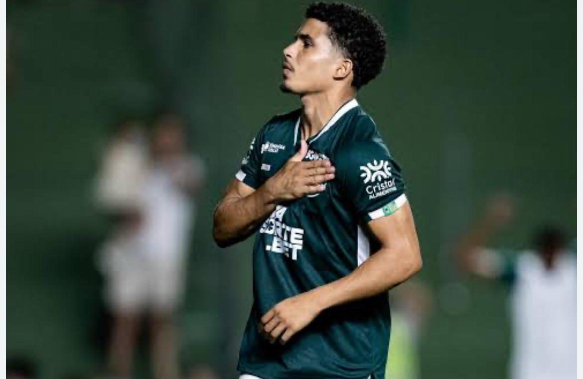Pedrinho desfalca o Goiás
