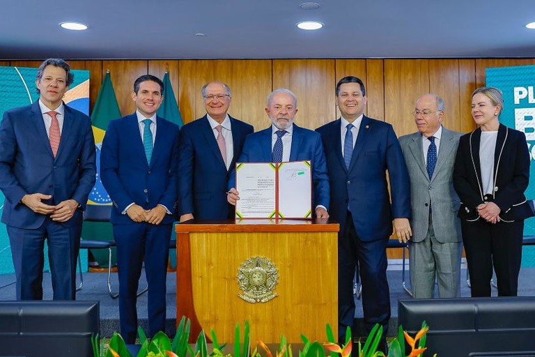 Governo lança Plano Brasil Soberano para proteger exportadores e empregos diante de tarifas dos EUA - Foto: Ricardo Stuckert/Secom-PR