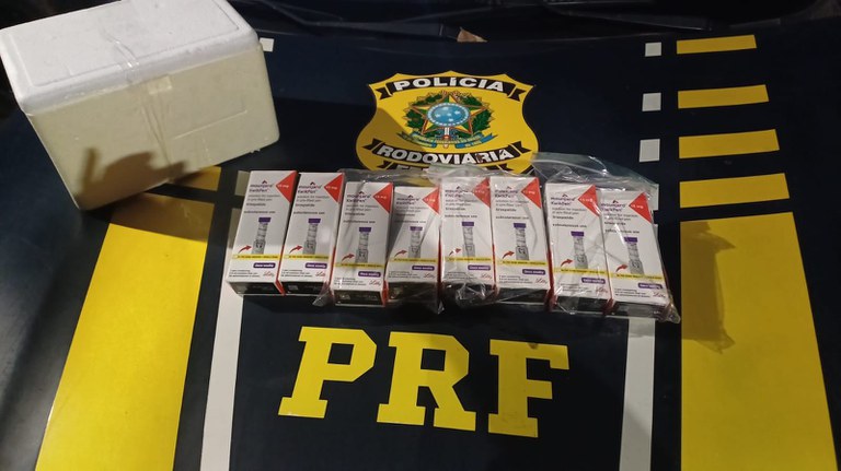 PRF apreende carga irregular de canetas para emagrecimento na BR-153, em Goiás (Foto; PRF)