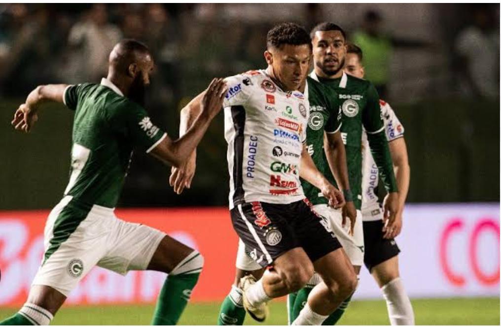 Goiás Vitória e liderança isolada