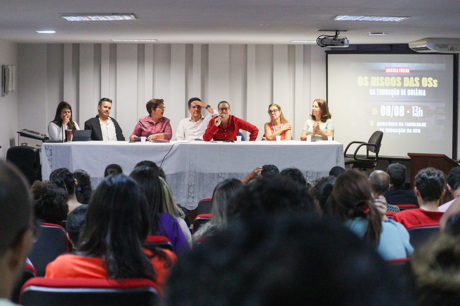 terceirização da educação