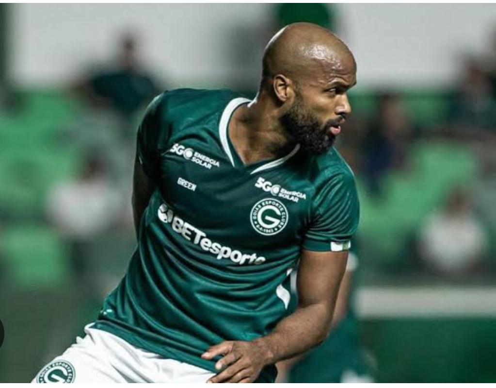 Messias jogador do Goiás