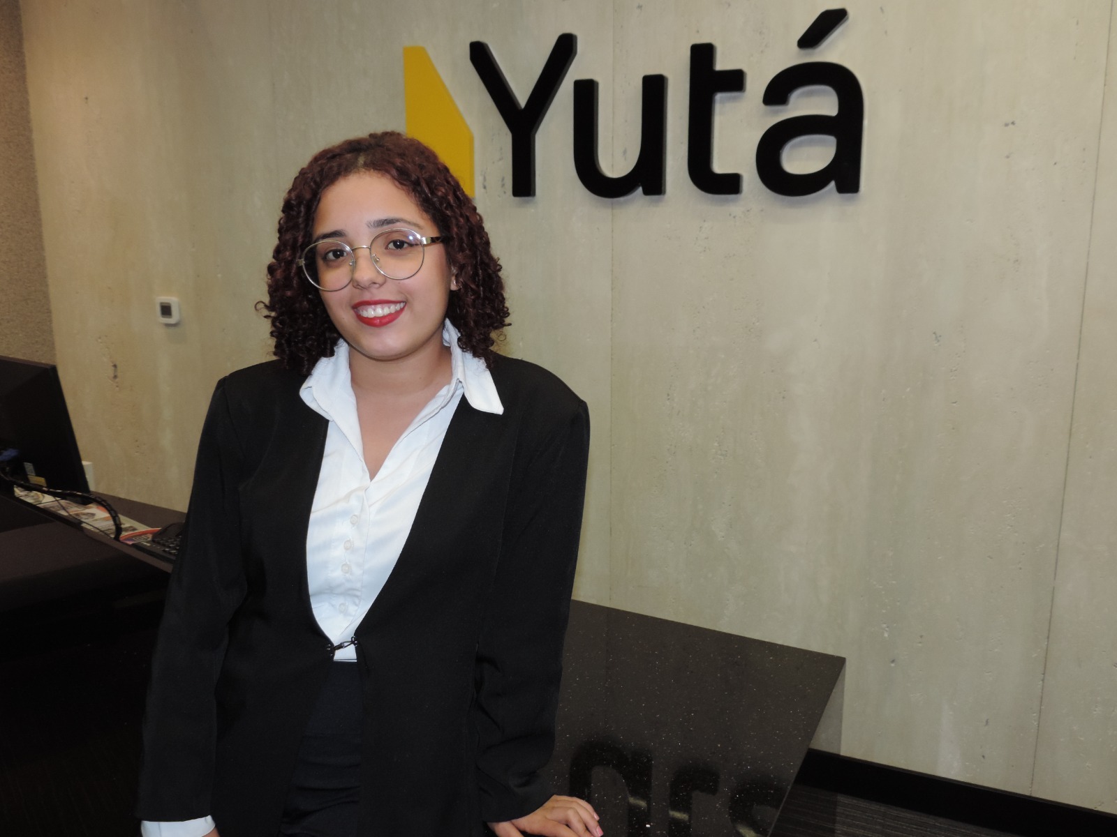 Isabelly estagiária da Yutá