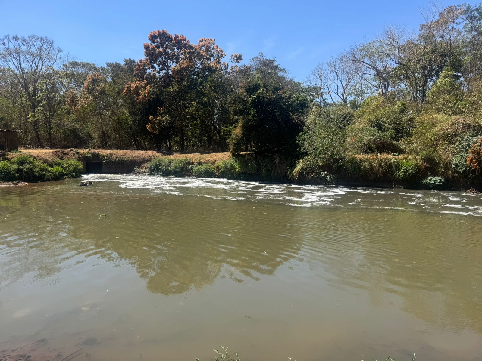 Rio Meia Ponte