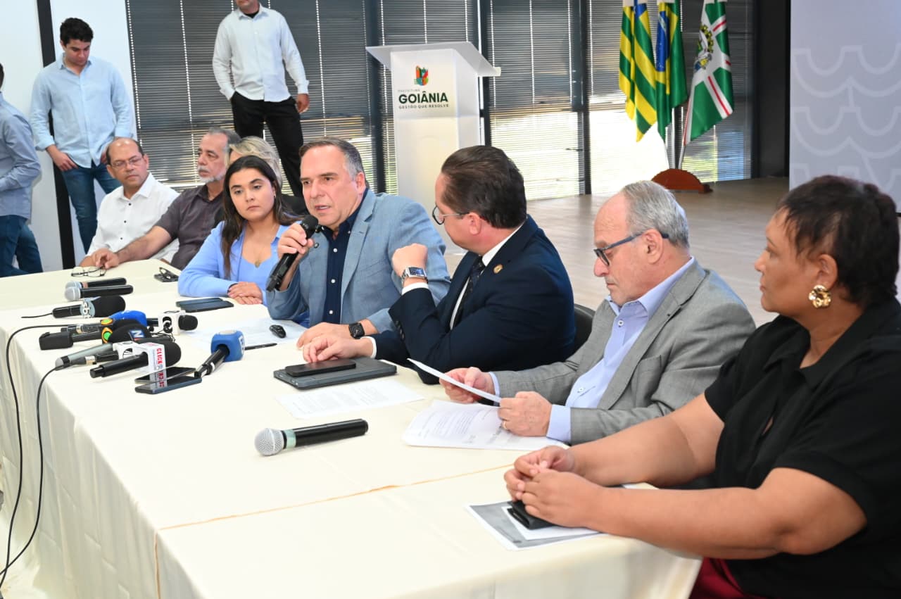 Mabel diz que vai vetar revogação da Taxa do Lixo e que vereadores podem ser responsabilizados